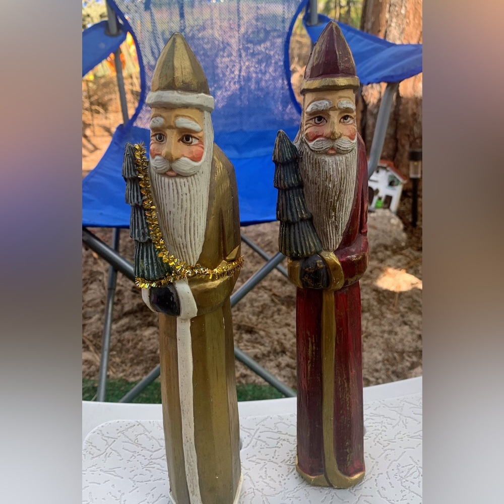 2pc Plastic Santa